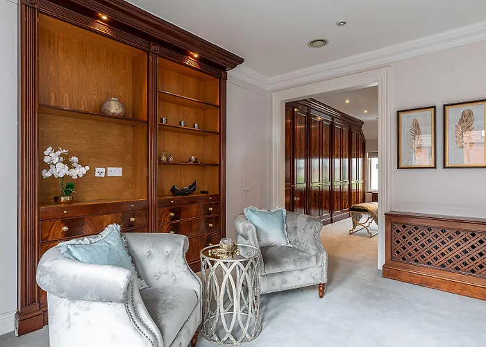 Aval Stunning 6-Bed House Near Harrods In Knightsbridge Villa London